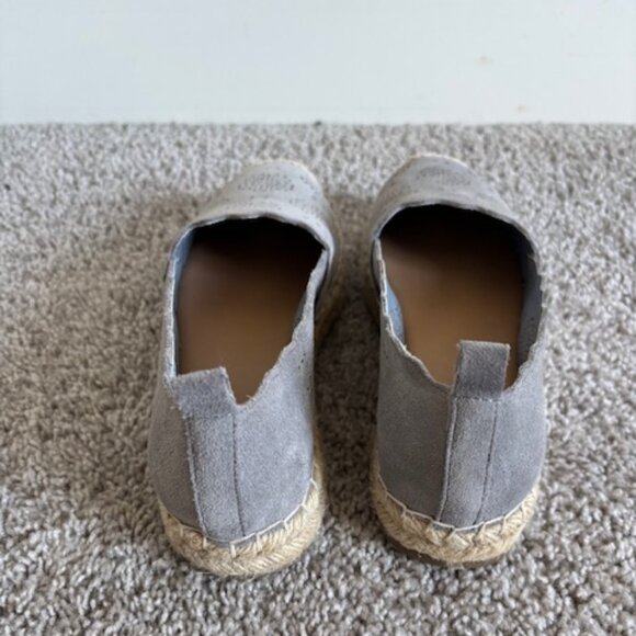 Crown Vintage Gray Suede Perforated Scalloped Espadrille Slip On size 7.5 - Picture 2 of 6